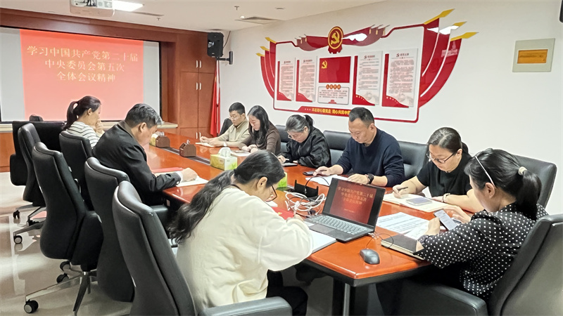 王灵品-微信图片_20261028155528_115_288.jpg